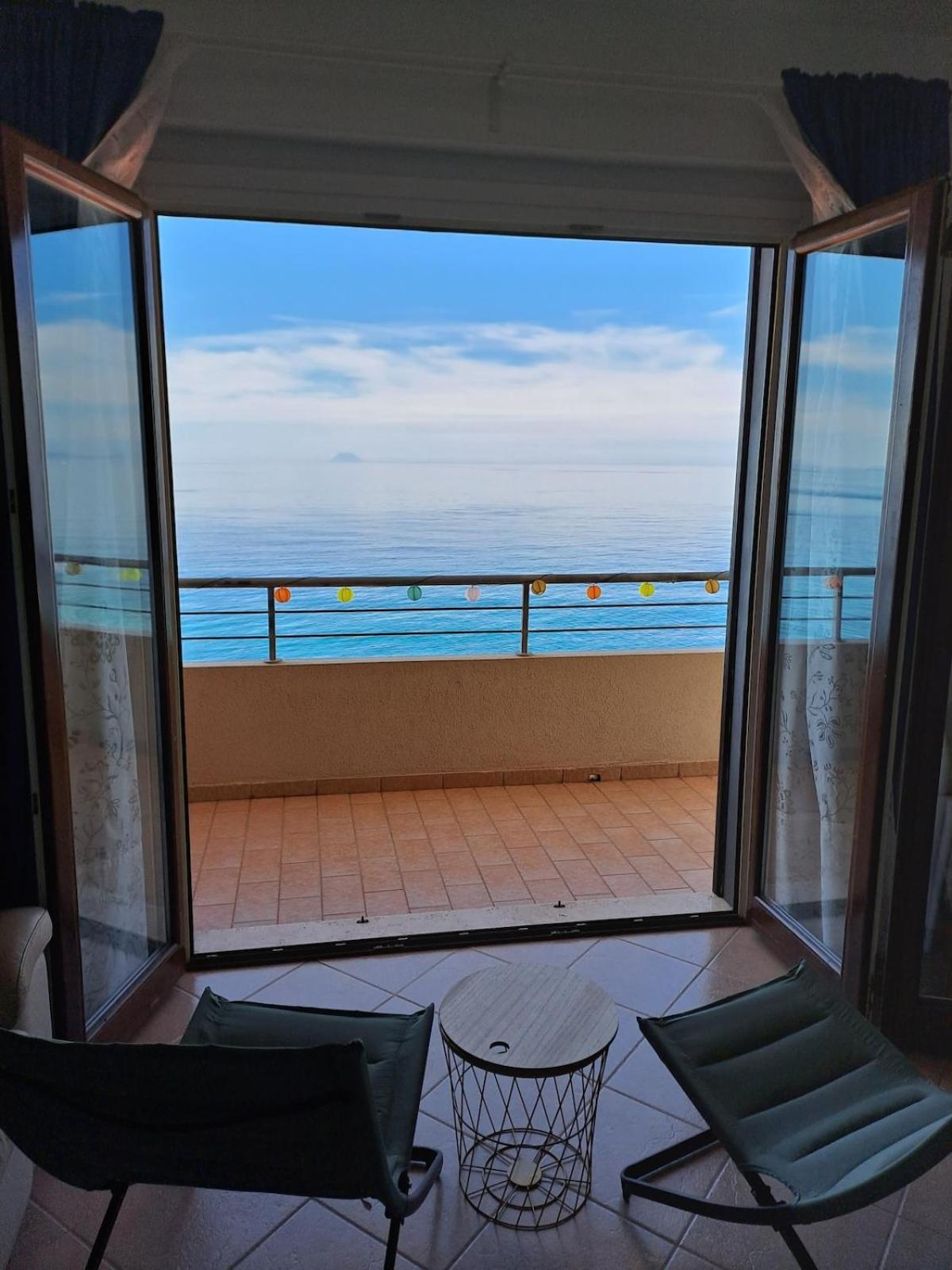 Sea House Bagnara Calabra Apartment Exterior photo